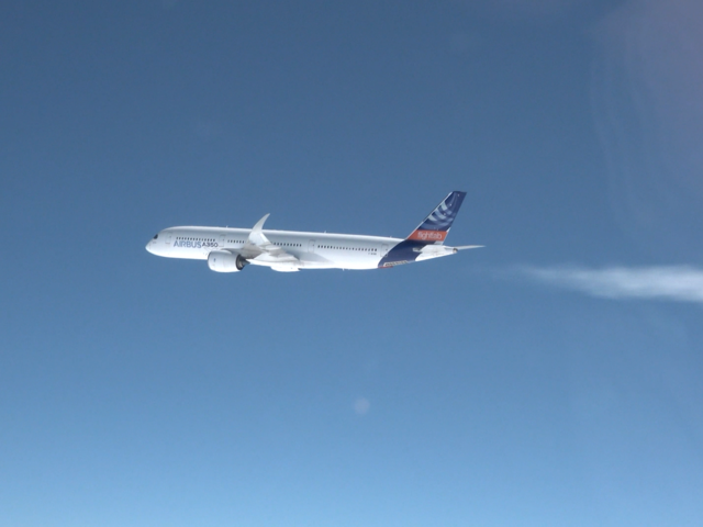 Contrails A350